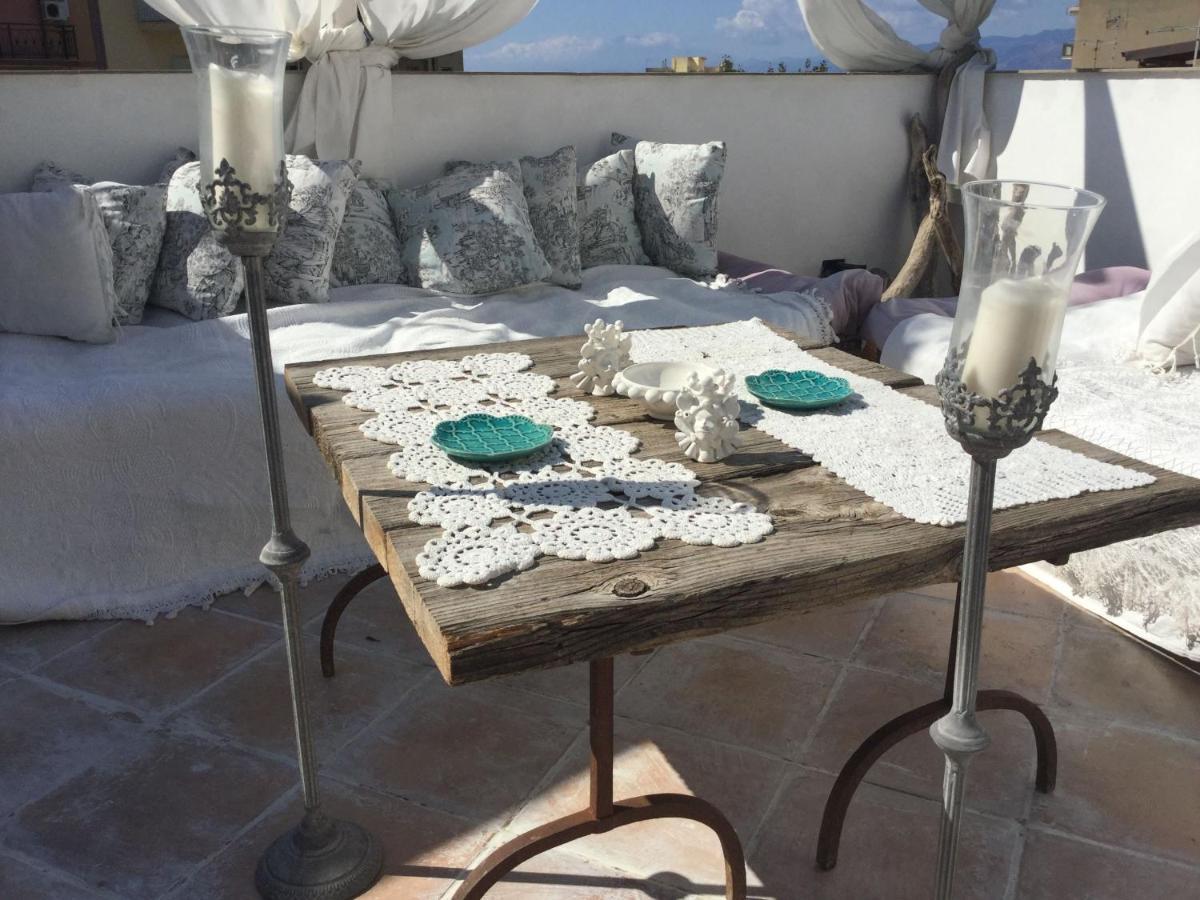 Il Giardino D'Ulisse Bed & Breakfast Reggio Calabria Exterior photo